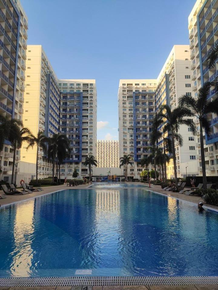 Bliss Staycation At Sea Residences By John 马尼拉 外观 照片